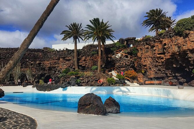 Tour to Timanfaya, Jameos del Agua, Cueva de los Verdes and viewpoint from the cliff - Timanfaya National Park and the Fire Mountains