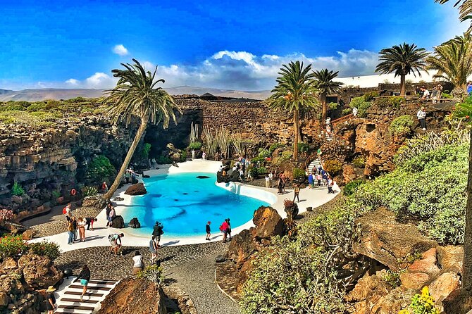 Tour to Timanfaya, Jameos del Agua, Cueva de los Verdes and viewpoint from the cliff - Jameos del Agua: César Manrique inside a lava tunnel