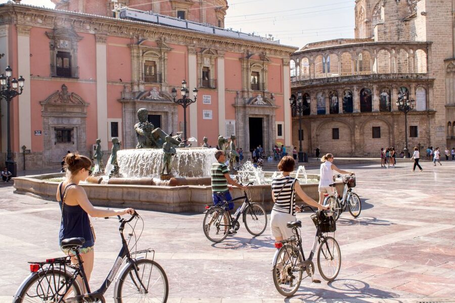 Valencia Bike Tour - Why cycling fits Valencia so well