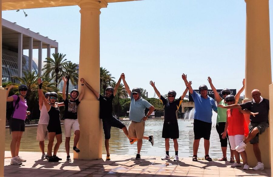 Valencia: City Highlights Guided Bike Tour - The City of Arts and Sciences and Calatrava’s white forms