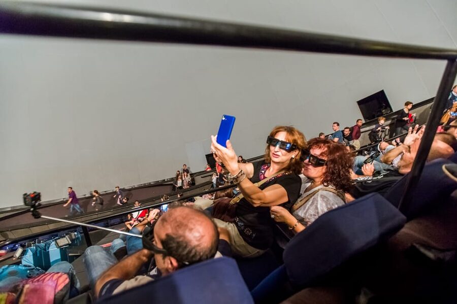 Valencia: City of Arts and Science 3D Movie at Hemisfèric - Is $10 a fair price?