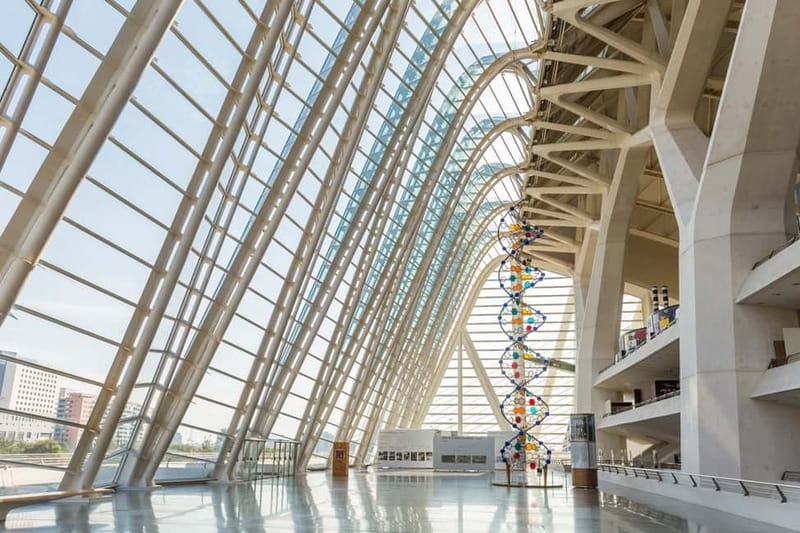 Valencia: Oceanogràfic, Hemisfèric & Science Museum Combo - Can you see all three in one day?