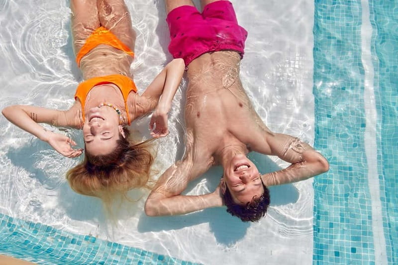 Valencia: Pobla de Farnals JetSki Rental, photos &BeachClub - Who should book this Pobla de Farnals experience?