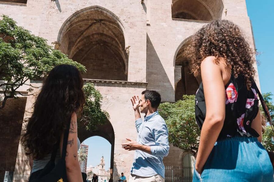 Valencia: Tapas and Drinks Evening Tour - Who will enjoy this evening most