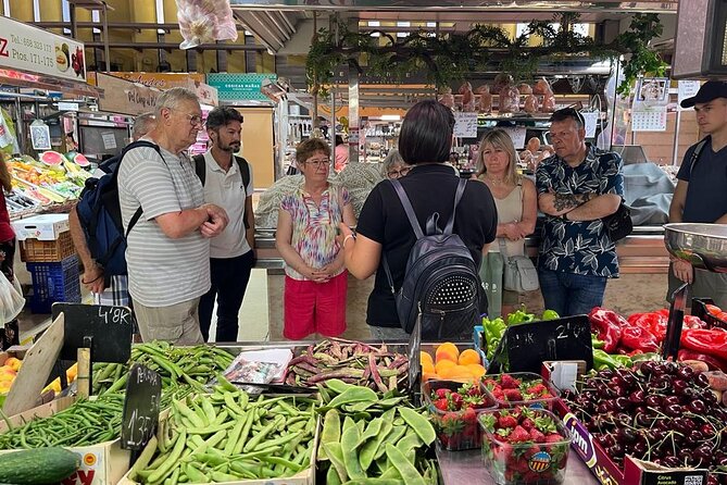 Valencian paella cooking class, tapas and visit to Ruzafa market. - Key points at a glance