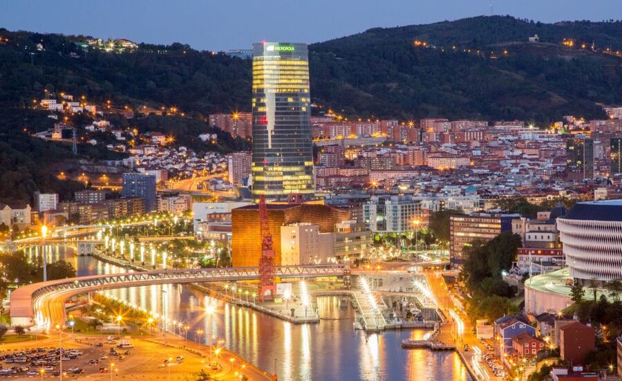 Walking Tour in Bilbao - The Seven Streets and Bilbao’s medieval core