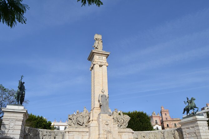 Walking Tour through Cádiz: Stories from the hand of a local guide - Plaza de España and Cádiz’s constitutional story
