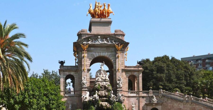 Welcome to Barcelona: Private Tour with a Local - Key points at a glance