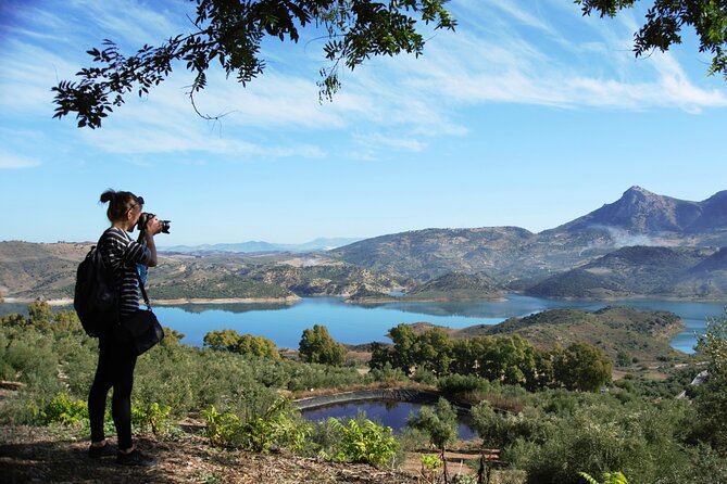 White Villages and Ronda Day Tour from Seville - Zahara de la Sierra and the first whitewashed views