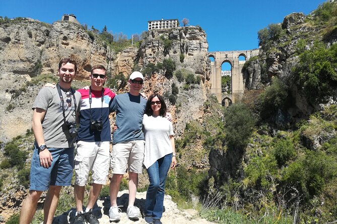 White Villages and Ronda Day Tour from Seville - The winding road to Ronda